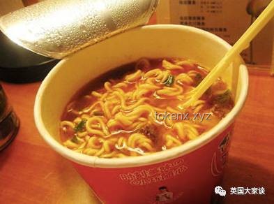 《泡面百科全书》：解锁速食文化的深度探索与创新营销